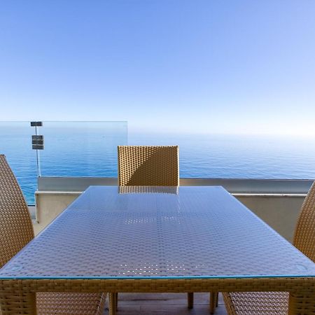 Seafront Sliema Apartment With Balcony & Sea Views By Jl Екстериор снимка