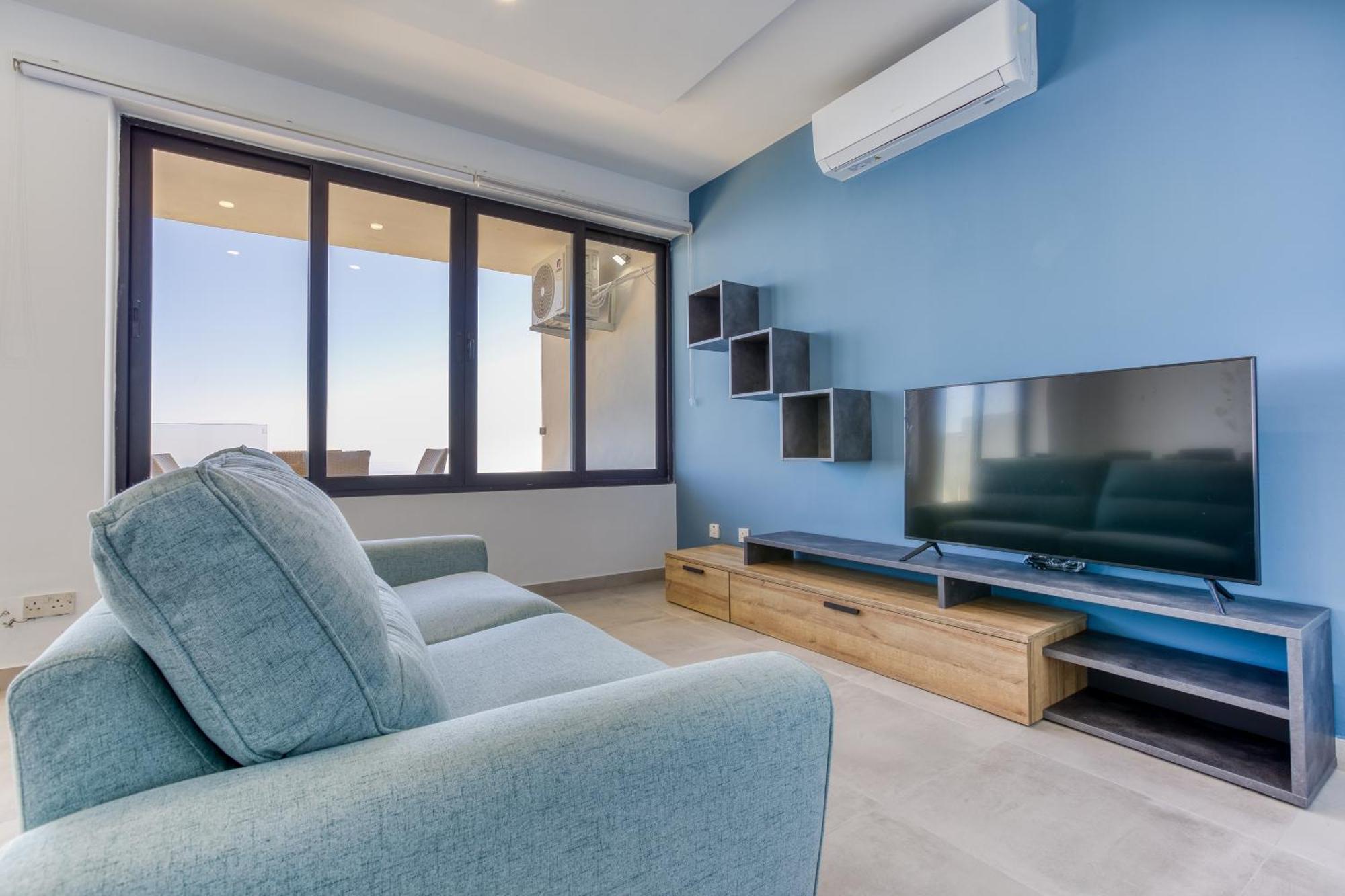 Seafront Sliema Apartment With Balcony & Sea Views By Jl Екстериор снимка